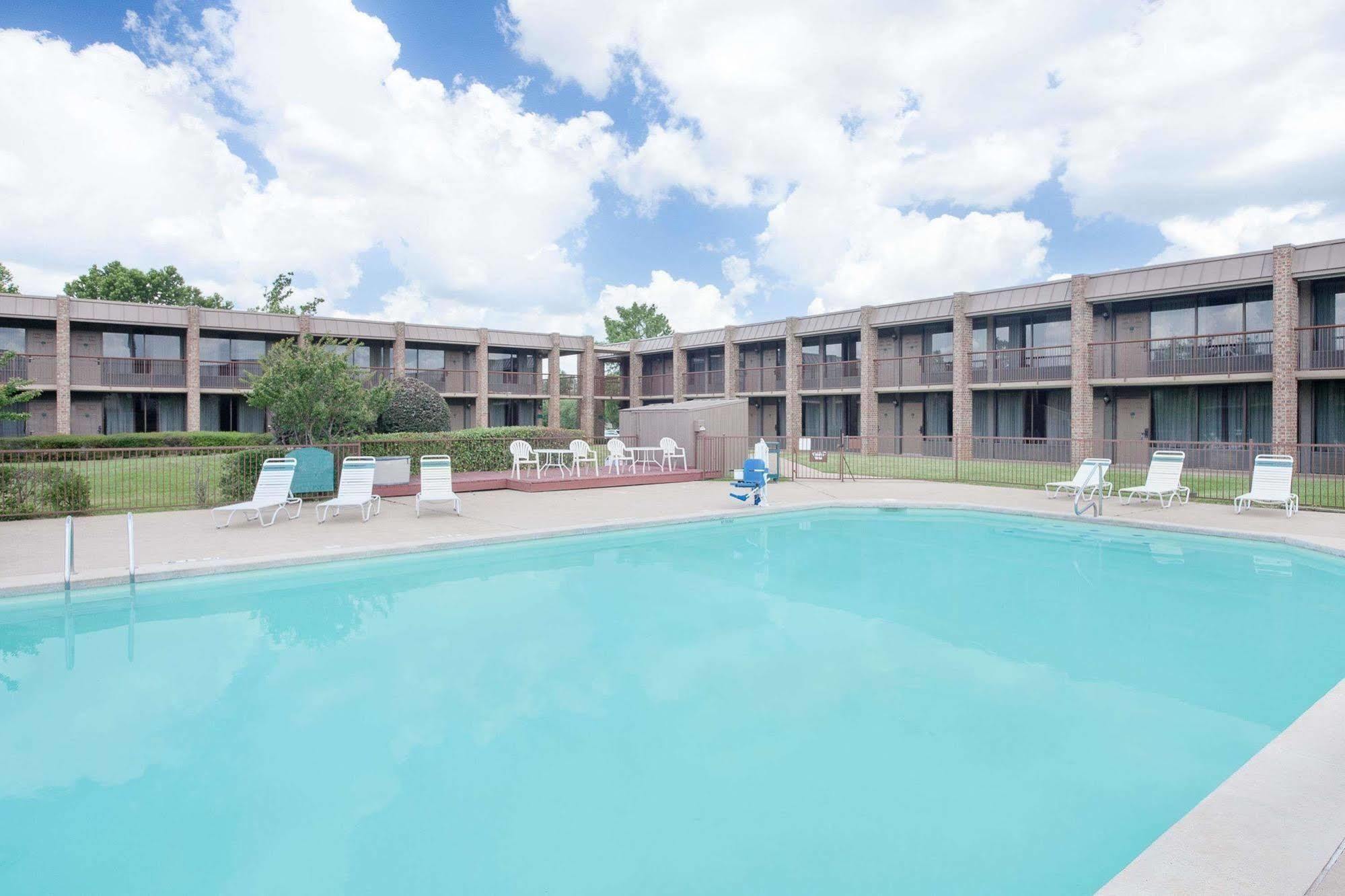 Motel Baymont By Wyndham Paris Zewnętrze zdjęcie